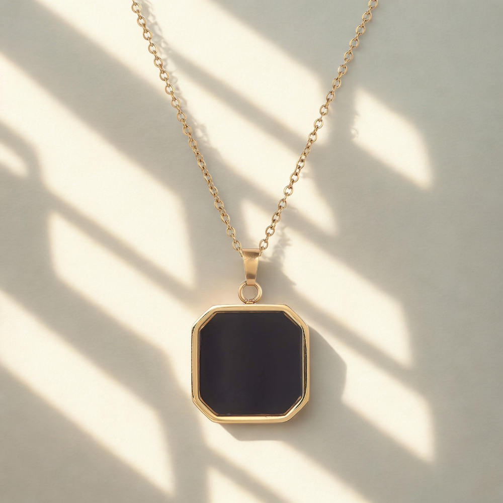 Heat-Activated Photo Necklace